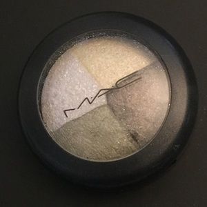 2/$15🎉- 
MAC Mineralize Eyeshadow